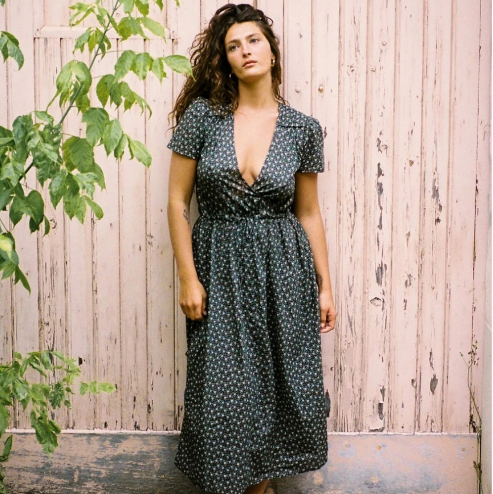 Dawn dress, Night Strawberry